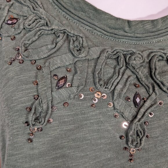 Eddie Bauer Olive Tee - Picture 2 of 5